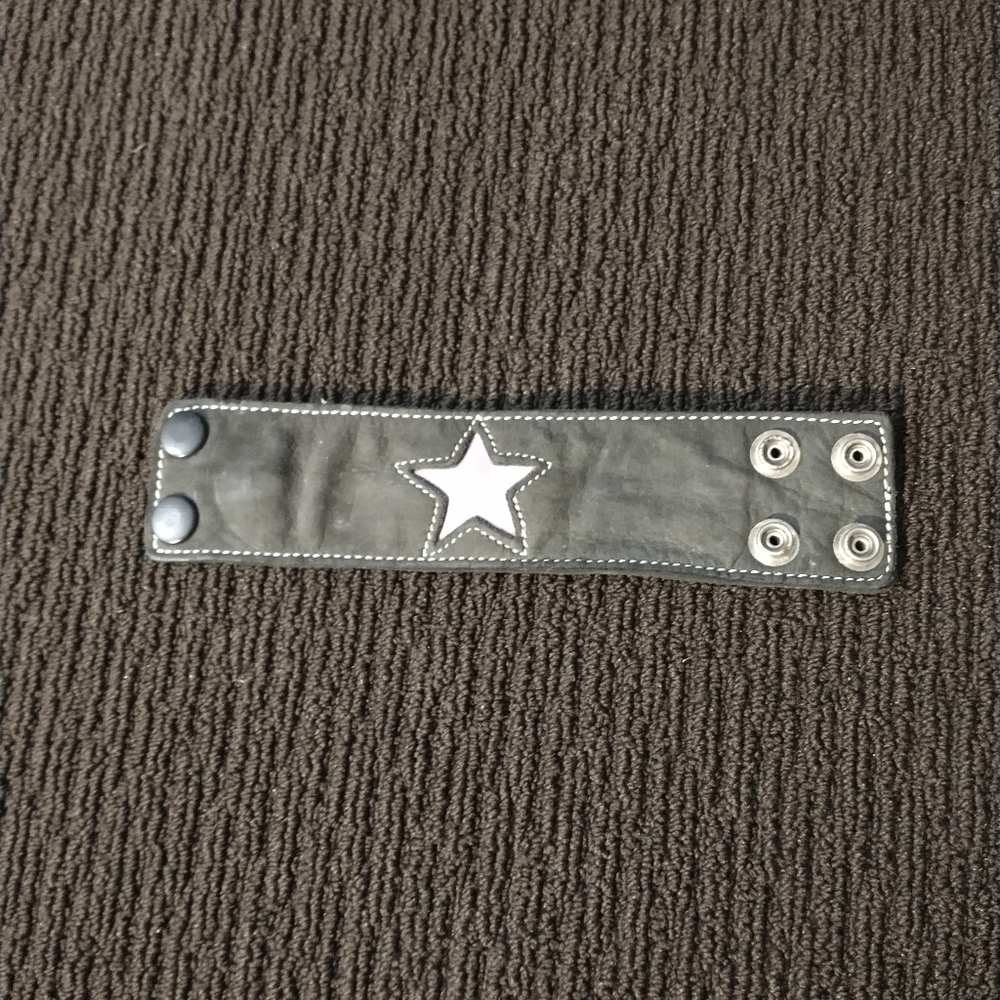 Handmade Leather Star Bracelet with Hidden Pocket